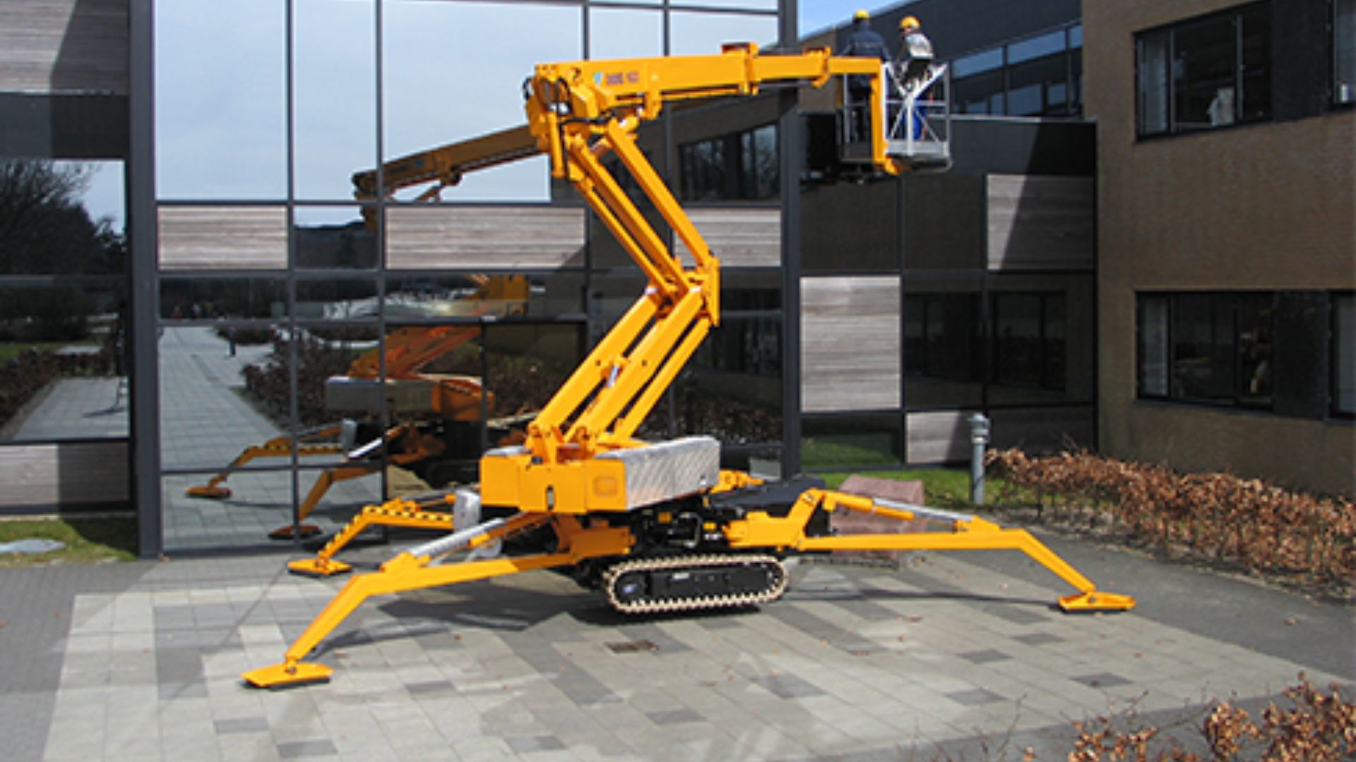 The Ultimate Guide to Crawler Lifts 